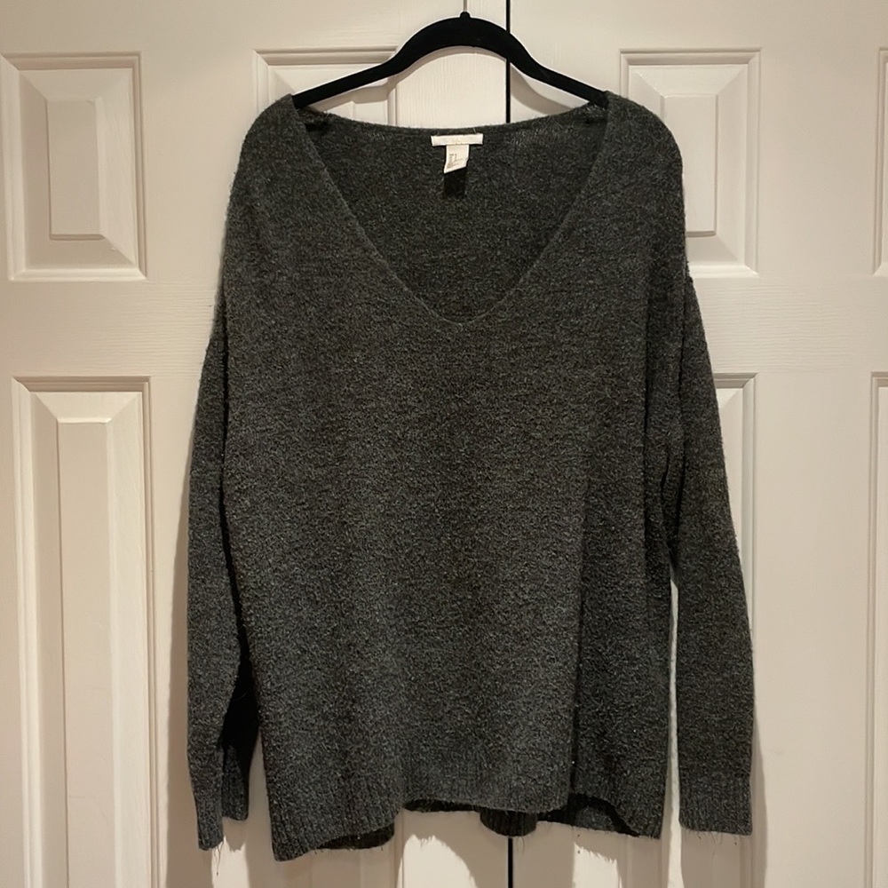 H&M V Neck
